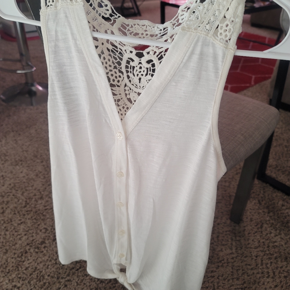 White top with lace